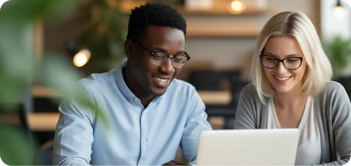 awards_review_section_img_3